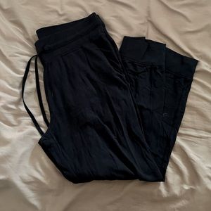 lululemon joggers